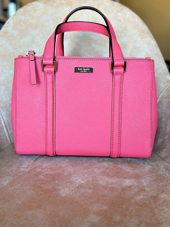 kate spade Handbags - Kate Spade Mayfair Pink Tote Like New